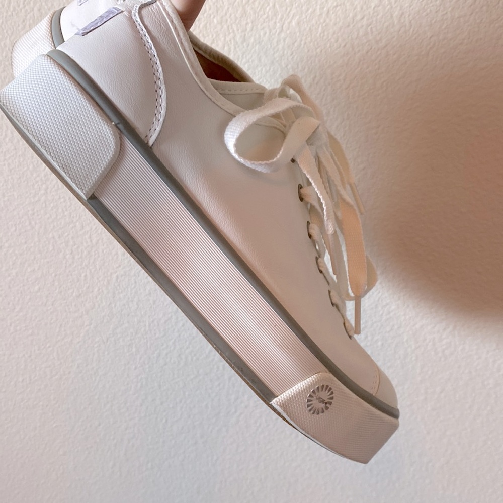 Brand new Ugg jojo sneakers size 9